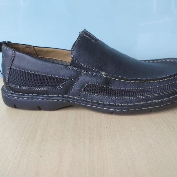 CLARKS MEN'S LAMBETH LOAFER / SLIP ON - Picture 2 of 6